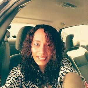 Meet your Posher, Raquel